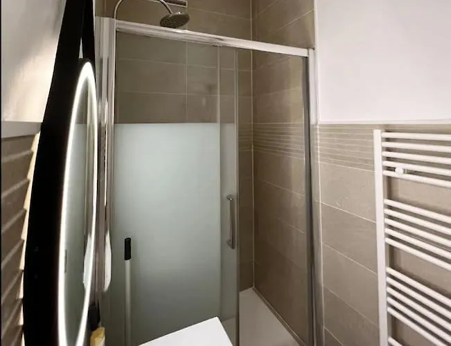 Cozy In Saint Germain Des Pres Παρίσι